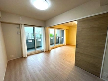 【東京都/台東区下谷】クレストフォルム上野の杜 西側洋室約6.0帖・LD