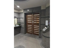 【大阪府/大阪市住吉区墨江】クラウンハイム住吉 エントランス