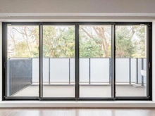 【愛知県/名古屋市昭和区前山町】グランクレア昭和前山町 LD窓からの南東側バルコニー