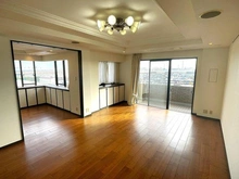 【神奈川県/横浜市中区本牧原】パーク・コート本牧 リビング約13.7帖・ダイニング約6.7帖※備品等は価格に含まれません