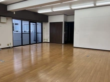 【京都府/京都市下京区天神前町】グラン・ドムール西洞院 LD約27.0帖　※備品等は価格に含まれません