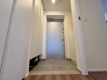 【神奈川県/横浜市港北区日吉】Brillia日吉三丁目 玄関