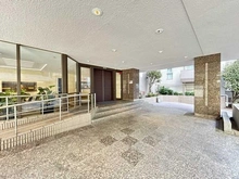 【東京都/千代田区五番町】ドミール五番町1号棟 エントランス