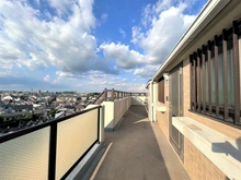 【埼玉県/さいたま市南区大字円正寺】サン・ビエント南浦和 玄関