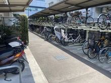 【埼玉県/さいたま市大宮区北袋町】シュロスガーデンさいたま新都心 駐輪場・バイク置場