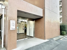 【千葉県/松戸市新松戸北】新松戸ファミールハイツ 1号棟 エントランス