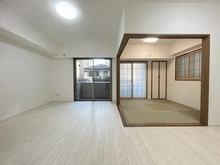 【千葉県/船橋市湊町】レガリアシティ船橋ガーデンコート リビング・ダイニング