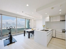 【東京都/江東区南砂】オーベル東陽町 ダイニングキッチン：ダイニングキッチン部分、LDK中央から撮影