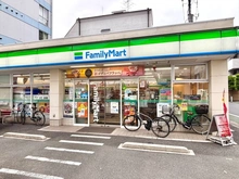 【東京都/板橋区板橋】リビオタワー板橋 ファミリーマート 板橋三丁目店（現地より約122m）