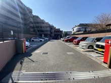 【神奈川県/相模原市南区南台】レクセルガーデン相模大野 駐車場