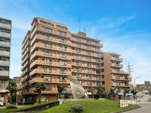 【神奈川県/秦野市鶴巻北】ライオンズマンション鶴巻温泉 外観