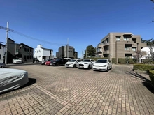 【神奈川県/横浜市神奈川区白楽】ライブタウン白楽 C棟 駐車場