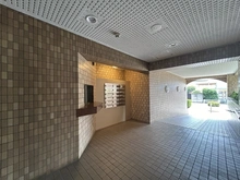 【神奈川県/横浜市中区根岸町】ヴェリテ根岸森林公園 エントランス