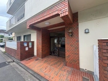 【神奈川県/横浜市神奈川区平川町】カスティリョ東白楽 エントランス