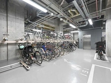 【神奈川県/横浜市西区花咲町】横浜MIDベースタワーレジデンス 駐輪場