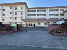 【神奈川県/茅ヶ崎市鶴が台】オハナ茅ヶ崎 茅ヶ崎市立円蔵中学校（現地より約670m）