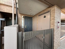 【神奈川県/藤沢市善行坂】クリオ藤沢善行八番館 ポーチ