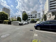 【埼玉県/さいたま市中央区下落合】プラウドさいたま新都心 駐車場