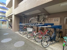 【東京都/調布市布田】調布パークホームズ 駐輪場