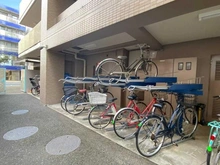 【東京都/調布市布田】調布パークホームズ 駐輪場