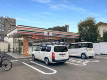 【東京都/調布市布田】調布パークホームズ セブンイレブン調布布田2丁目店（現地より約230m）：マンションから最も近い場所にあるコンビニです。