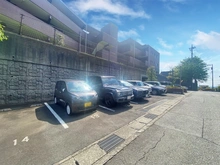 【神奈川県/川崎市麻生区高石】ファミールヒルズ百合ヶ丘 駐車場