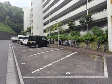 【神奈川県/川崎市麻生区上麻生】コーポラティブハウス柿生 駐車場