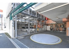 【神奈川県/横浜市港北区大豆戸町】ハイセレサ菊名アクティール 駐車場
