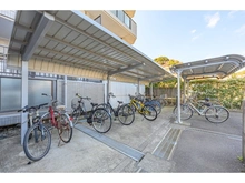 【神奈川県/横須賀市内川新田】ステイツ湘南久里浜 駐輪場