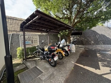 【神奈川県/横浜市栄区飯島町】エステ・ハイツ大船 バイク置場
