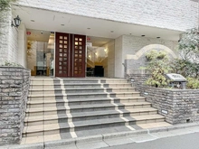 【神奈川県/横浜市青葉区美しが丘】プレール・ロヴェ美しが丘 エントランス