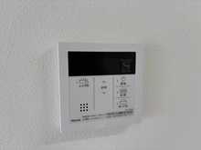 【神奈川県/横浜市都筑区南山田】港北ニュータウンビュープラザセンター北 3-6号棟 給湯器スイッチパネル