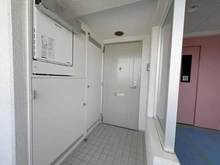 【神奈川県/横浜市都筑区南山田】港北ニュータウンビュープラザセンター北 3-6号棟 玄関