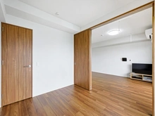 【東京都/小平市鈴木町】ザ・パークハウス花小金井ガーデンII街区 H棟 洋室、リビング・ダイニング