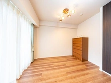 【東京都/世田谷区弦巻】プラウド弦巻 洋室