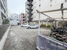 【東京都/杉並区上荻】シャンボール荻窪 駐車場
