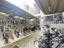 【東京都/練馬区関町北】グローリオ武蔵関 駐輪場