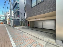 【東京都/渋谷区広尾】サンアリーナ広尾 駐車場