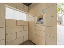 【東京都/港区西麻布】オープンレジデンシア表参道est 宅配BOX