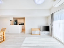 【東京都/荒川区南千住】クレヴィア南千住RIVER　SIDE　TWIN　WEST リビング・ダイニング