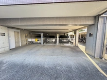 【東京都/世田谷区上祖師谷】コンフィール千歳烏山 駐車場