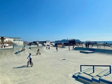 【神奈川県/藤沢市鵠沼海岸】ミオカステーロ鵠沼海岸 HUG RIDE PARK　スケートパーク（現地より約350m）