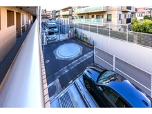 【東京都/渋谷区初台】ファミールグラン代々木の杜 駐車場