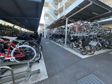 【神奈川県/川崎市高津区二子】プラウド二子新地 駐輪場