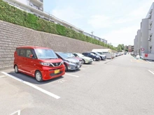 【神奈川県/川崎市宮前区土橋】宮前平パームハウス A棟 駐車場