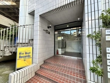 【神奈川県/横浜市港南区上大岡西】ニューパース上大岡 エントランス