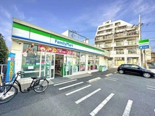 【東京都/練馬区東大泉】オープンレジデンシア大泉学園 ファミリーマート練馬大泉小学校北店（現地より約30m）：