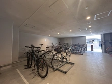 【大阪府/大阪市西区京町堀】リビオレゾン靭公園 駐輪場