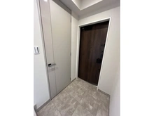 【大阪府/大阪市中央区久太郎町】ジオタワー堺筋本町 玄関