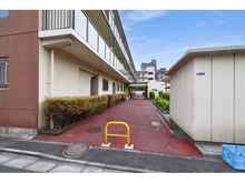 【東京都/大田区本羽田】レック東多摩川スカイハイツ 3号館 アプローチ